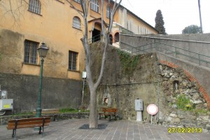 lato convento piazza partigiani caduti